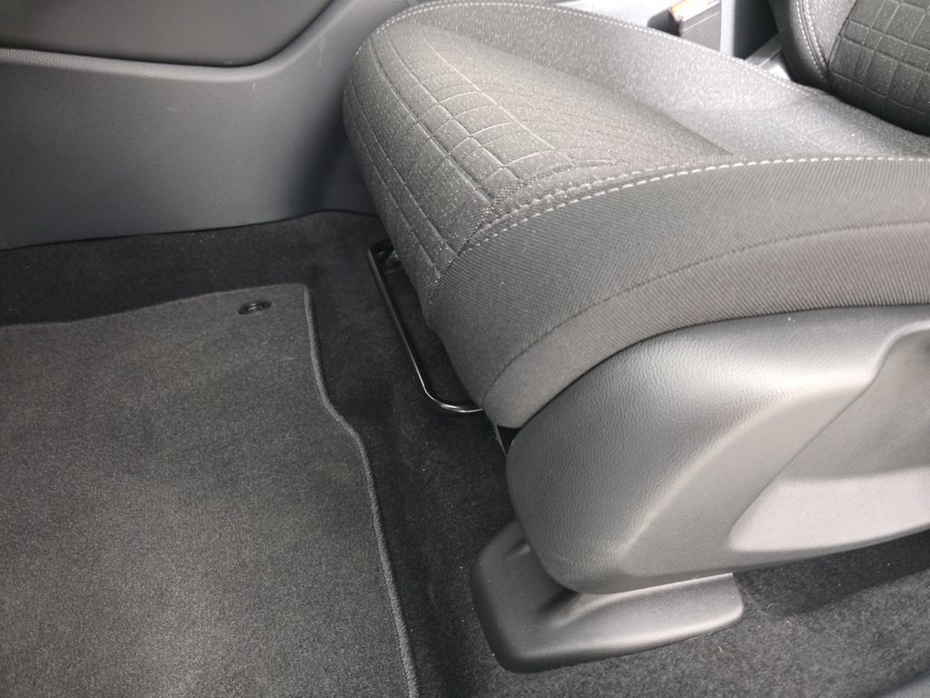 Certified 2026 Honda HR-V LX image 24