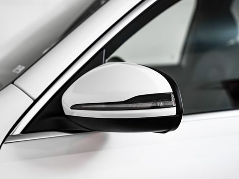 Certified 2023 Mercedes-Benz EQB 300 4MATIC image 26