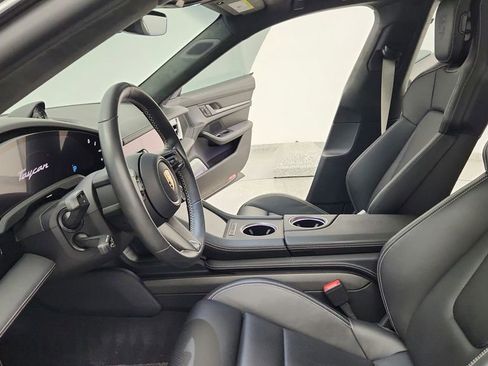 Used 2023 Porsche Taycan GTS image 14