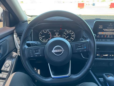 Used 2023 Nissan Rogue SV w/ SV Premium B Package FWD image 20