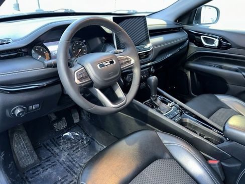 Used 2023 Jeep Compass Altitude w/ Sun and Sound Group image 35