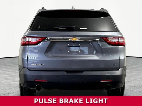Used 2021 Chevrolet Traverse LT FWD image 5