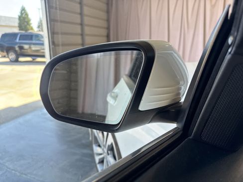 Used 2017 Mercedes-Benz C 300 Sedan image 19