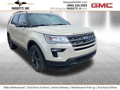 Used 2018 Ford Explorer XLT w/ XLT Appearance Package