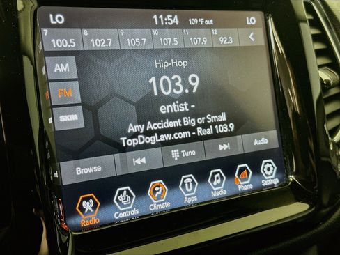 Used 2019 Jeep Compass Limited FWD image 19