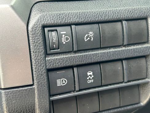 Used 2024 Toyota Tacoma TRD Off-Road AWD/4WD image 25
