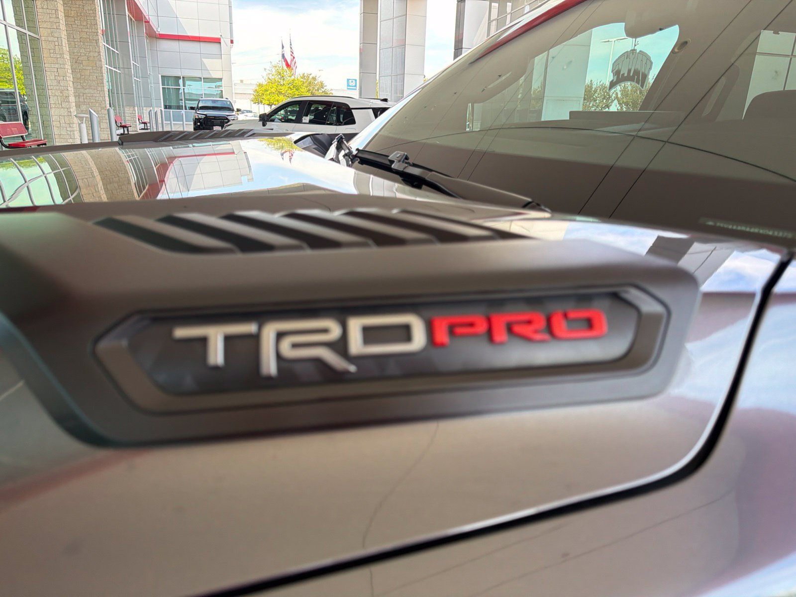 Used 2024 Toyota Sequoia TRD Pro AWD/4WD image 4