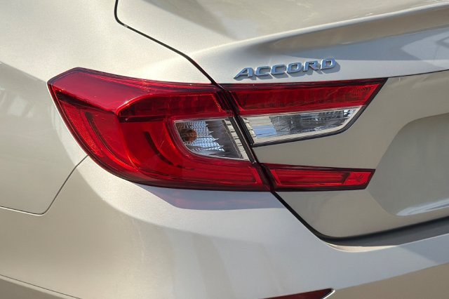 Certified 2019 Honda Accord LX image 33