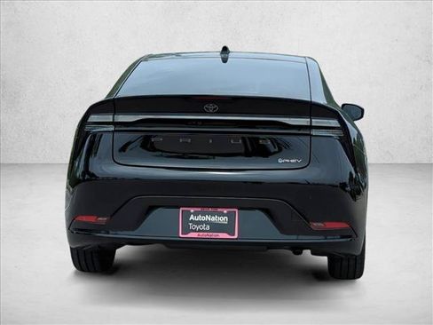 Used 2025 Toyota Prius Plug-In Hybrid w/ Limited Premium Package FWD image 8