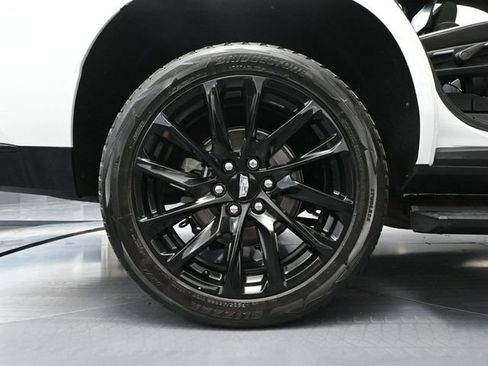 Used 2024 Cadillac Escalade Sport w/ LPO, ONYX Package image 17