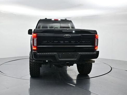 Used 2022 Ford F250 Lariat w/ Black Appearance Package image 8