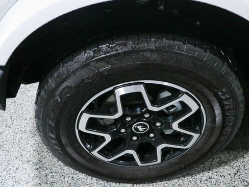 Used 2025 Ford Bronco Outer Banks AWD/4WD image 11