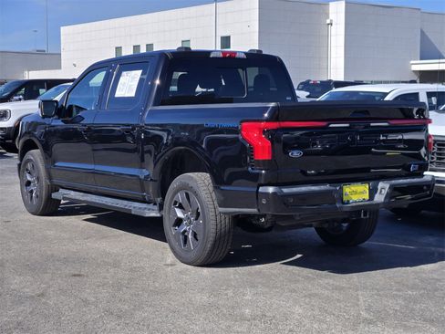 Used 2022 Ford F150 Lightning Lariat w/ Tow Technology Package image 7