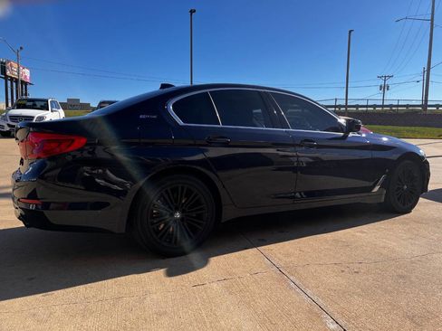 Used 2019 BMW 530e w/ Convenience Package image 5
