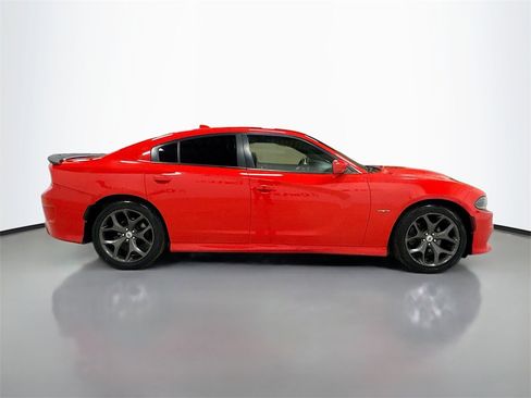 Used 2019 Dodge Charger R/T image 8