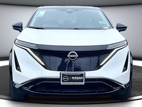Used 2023 Nissan Ariya FWD image 2