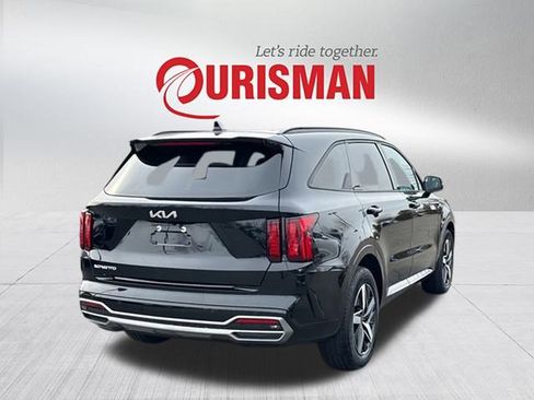 Used 2023 Kia Sorento S w/ Panoramic Sunroof Package image 2