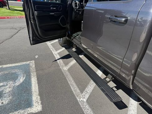 Used 2022 RAM 1500 Laramie AWD/4WD image 29