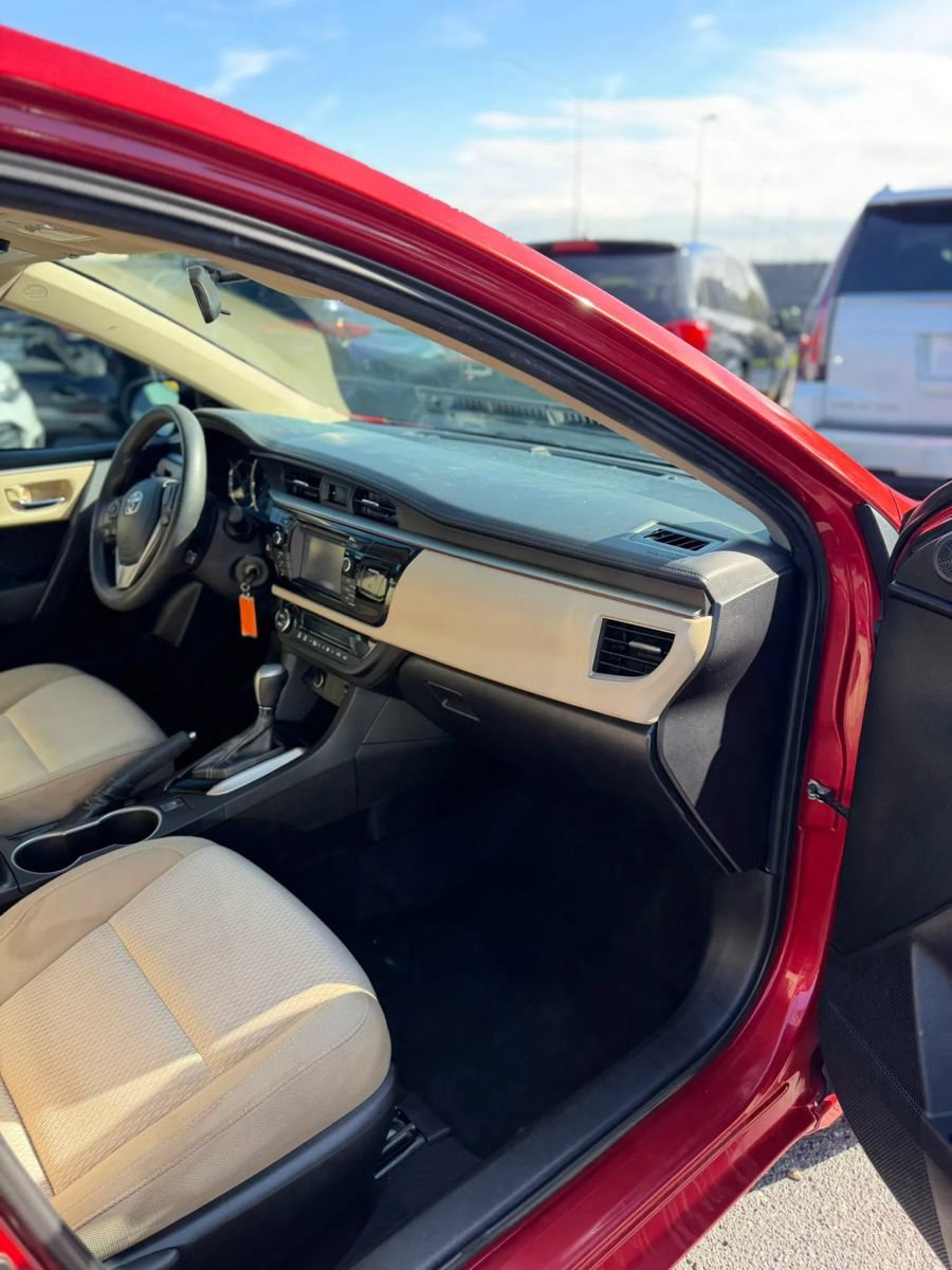 Used 2016 Toyota Corolla LE FWD image 13