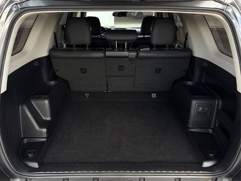 Used 2020 Toyota 4Runner SR5 image 11