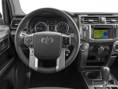 Used 2014 Toyota 4Runner Limited image 6