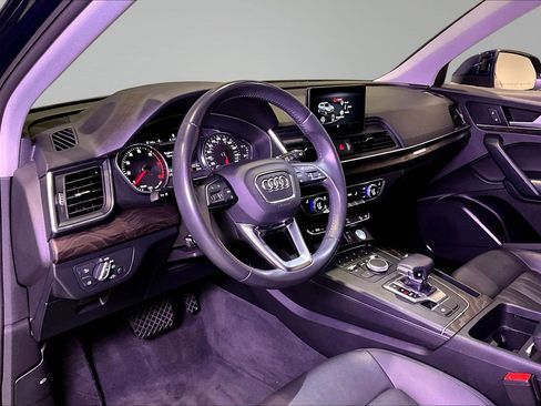 Used 2020 Audi Q5 2.0T Premium w/ Convenience Package AWD/4WD image 16