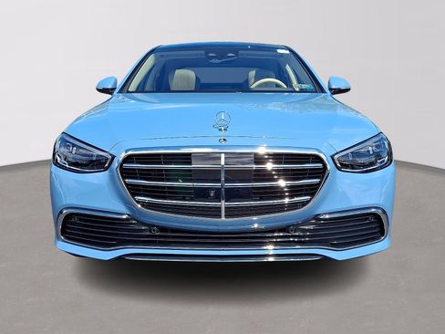 Certified 2025 Mercedes-Benz S 580 4MATIC Sedan image 2
