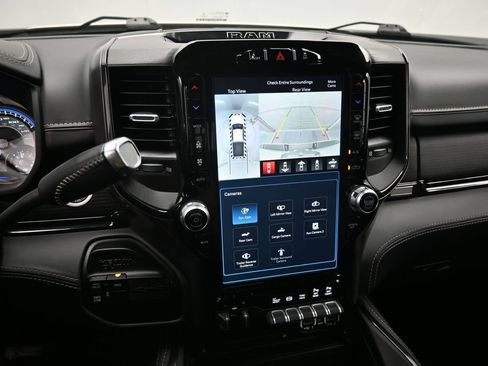 Used 2022 RAM 2500 Limited AWD/4WD image 16