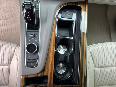 Used 2022 Cadillac Escalade Sport Platinum RWD image 30