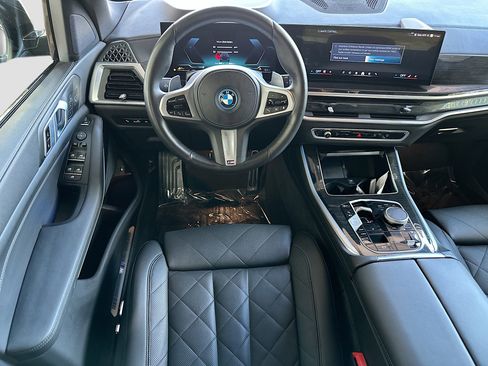 Certified 2025 BMW X5 xDrive50e w/ M Sport Package image 23