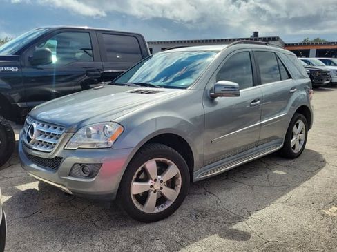 Used 2011 Mercedes-Benz ML 350 2WD image 29