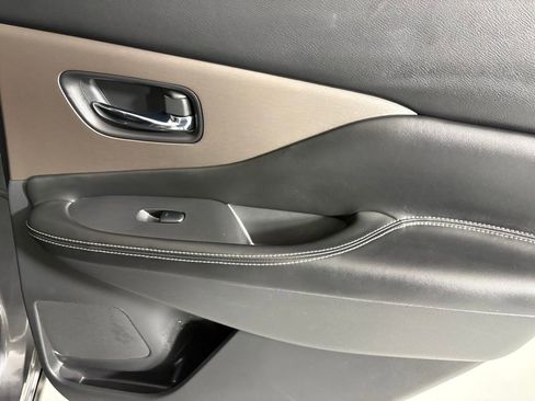 Used 2023 Nissan Murano SV image 15