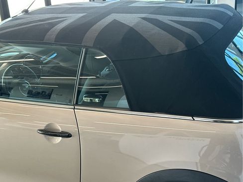 Used 2023 MINI Cooper S FWD image 6