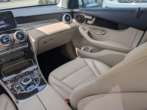 Used 2018 Mercedes-Benz GLC 300 image 15