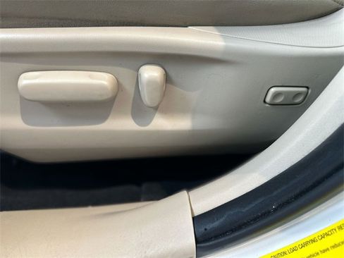 Used 2009 Toyota Venza image 13