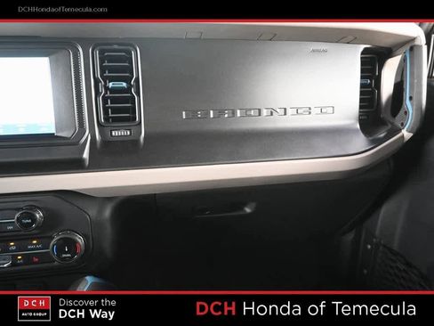 Used 2022 Ford Bronco Wildtrak image 14