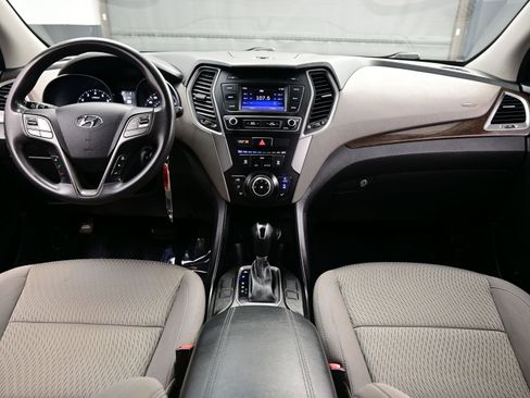 Used 2017 Hyundai Santa Fe Sport image 17