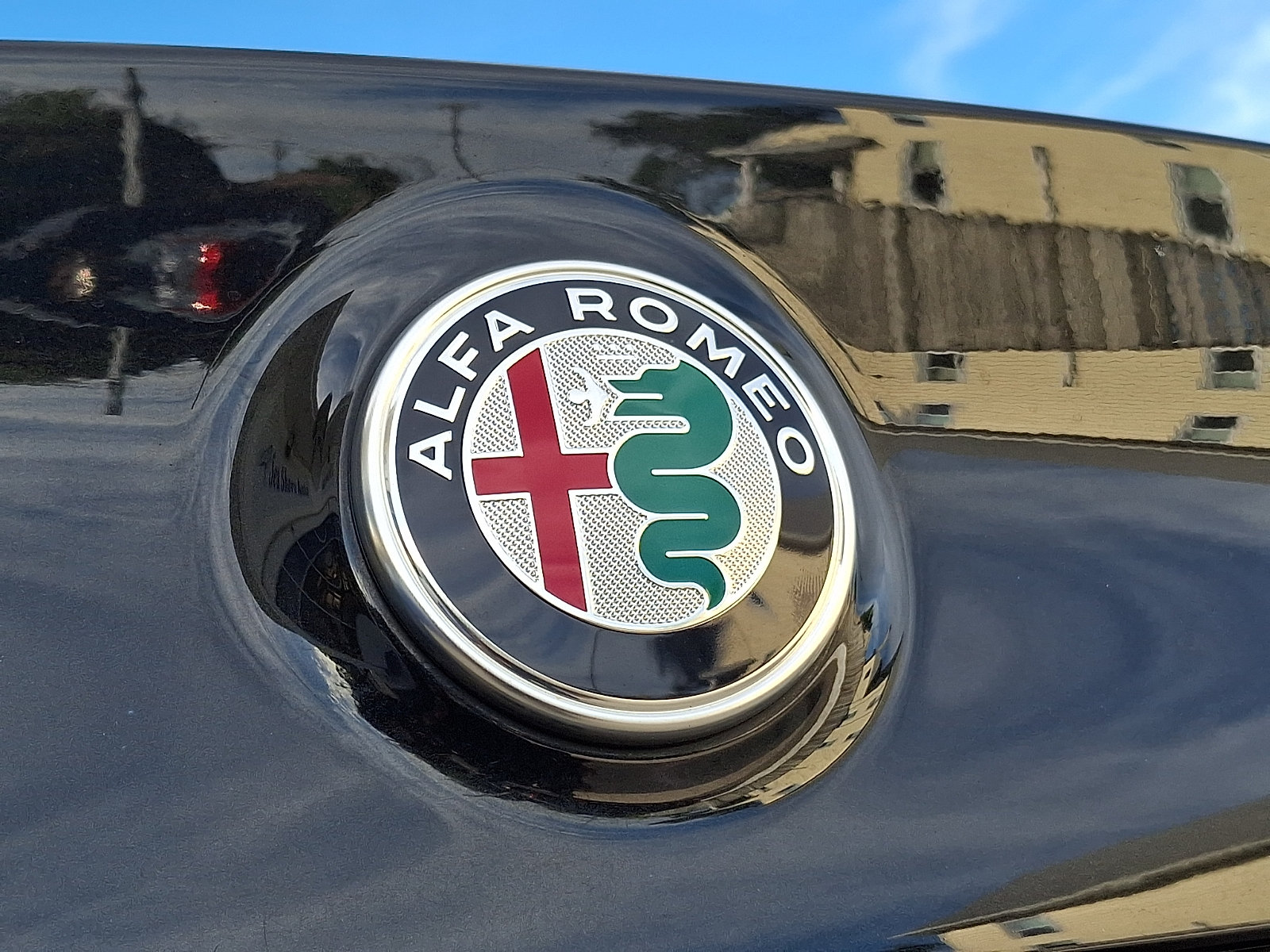 Used 2018 Alfa Romeo Giulia AWD image 29
