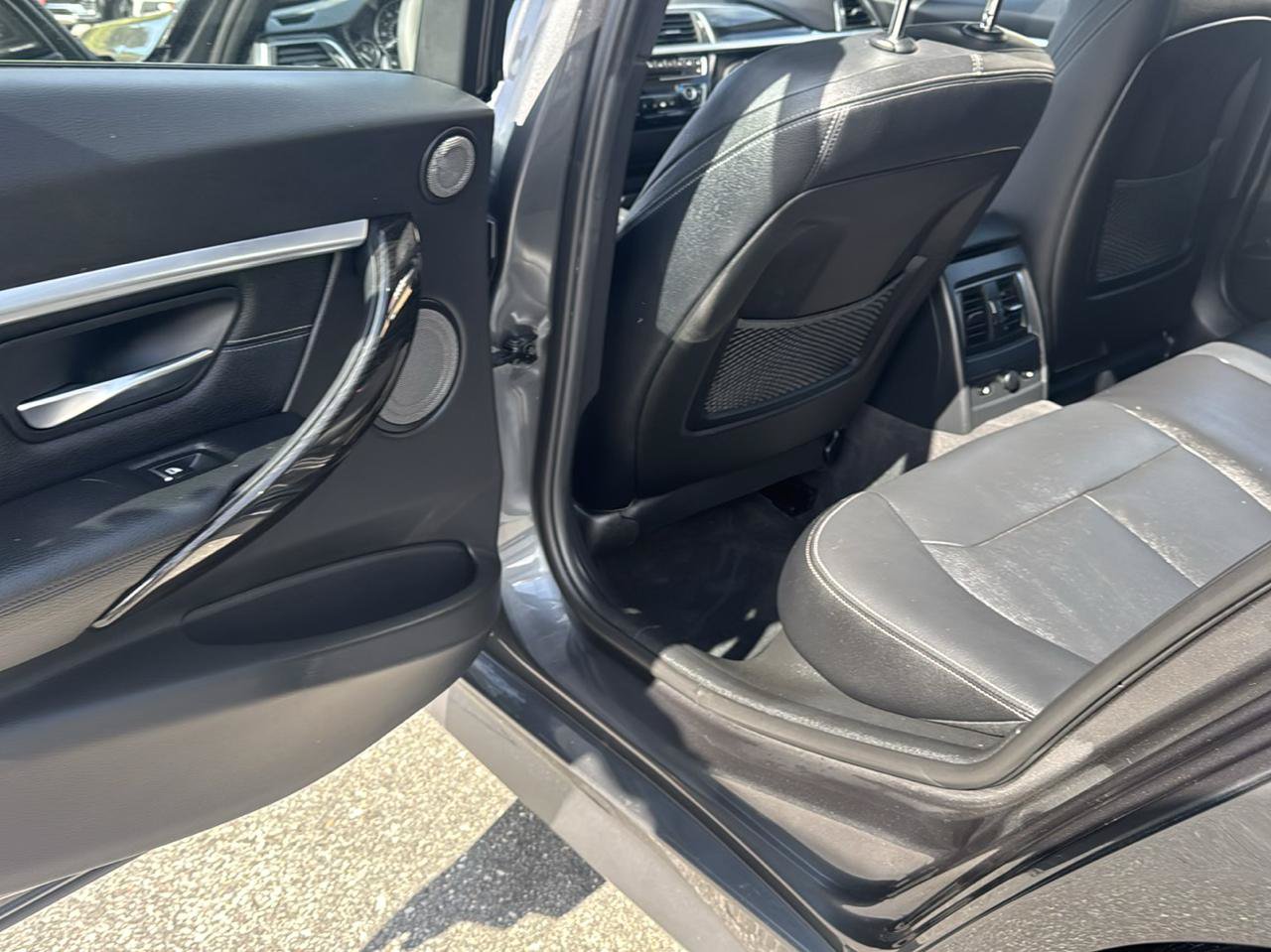 Used 2017 BMW 340i xDrive Sedan AWD/4WD image 40