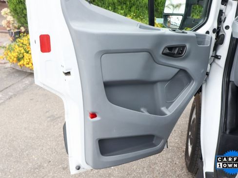 Used 2018 Ford Transit 250 138 image 12