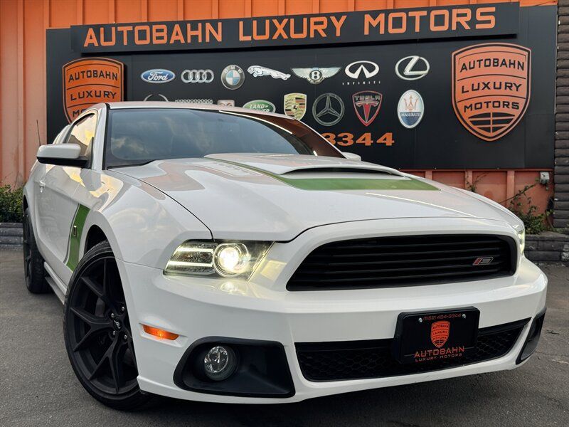 Used 2013 Ford Mustang GT Premium w/ GT Track Pkg RWD image 5