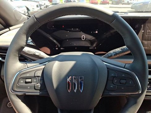 Used 2026 Buick Envista Avenir FWD image 23
