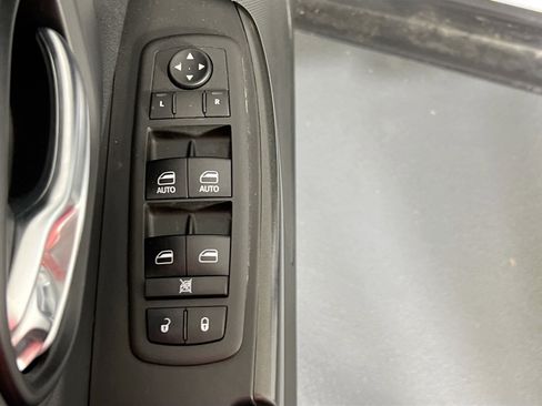 Used 2022 Jeep Cherokee Trailhawk w/ Sun, Sound & Nav Group image 18