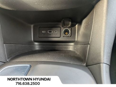 Used 2022 Chevrolet Equinox LT image 16