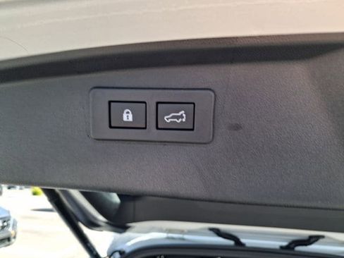Used 2025 Subaru Outback Wilderness AWD/4WD image 14