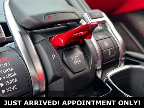 Used 2022 Lamborghini Urus image 25