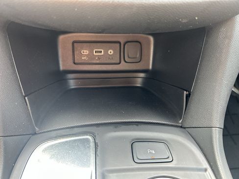 Used 2024 Chevrolet Equinox LT FWD image 31
