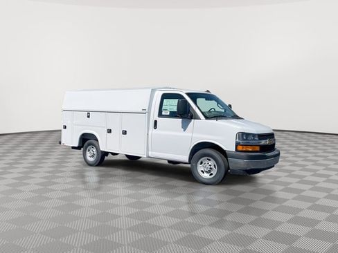 New 2025 Chevrolet Express 3500 w/ Power Convenience Package RWD image 13