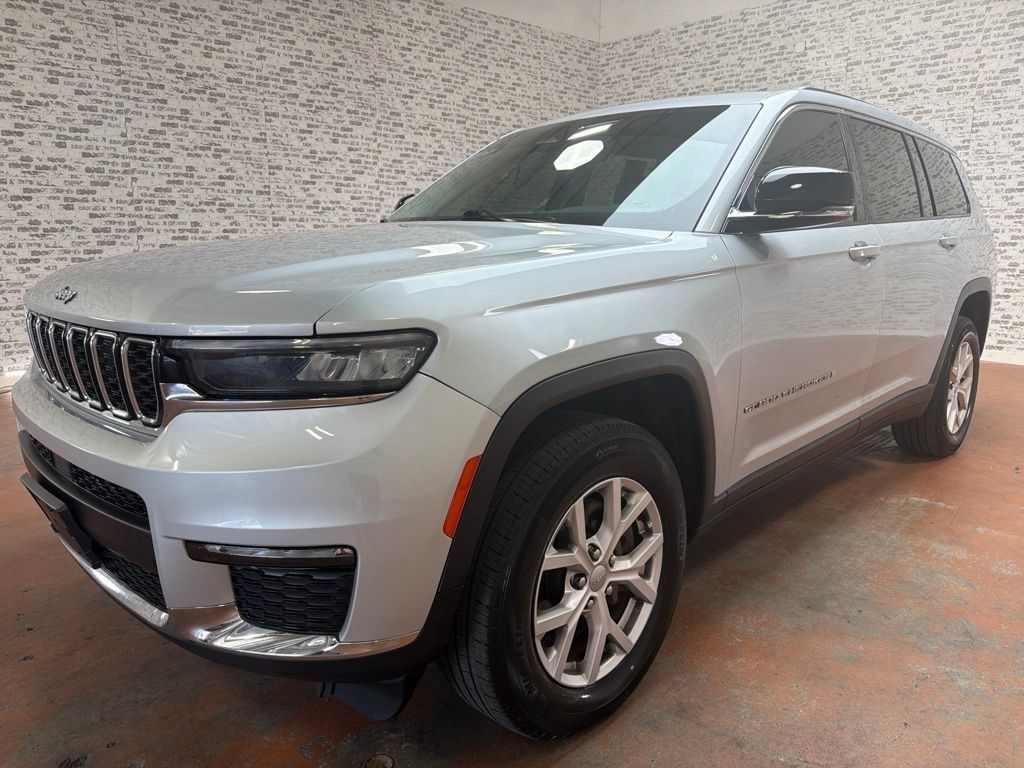 Used 2021 Jeep Grand Cherokee L Limited AWD/4WD image 3