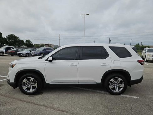 Used 2024 Honda Pilot EX-L image 4